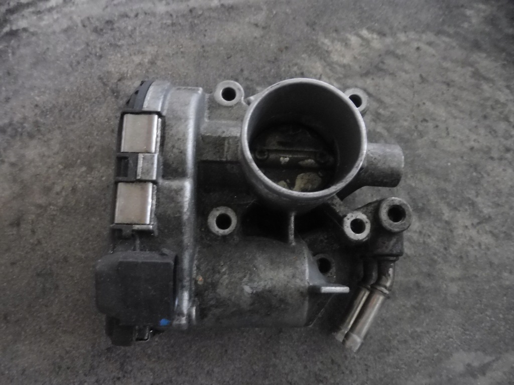 фото №1, Toyota aygo 1.0 дроссельная заслонка 22030-0q020