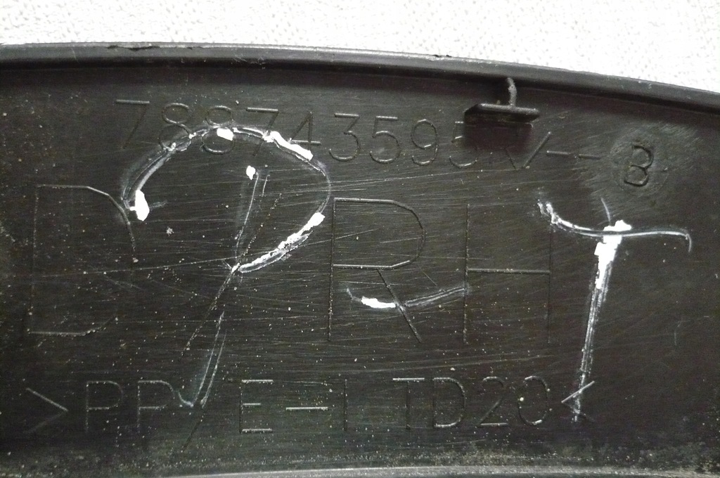 фото №16, Renault kadjar молдинг крыла правая задняя 15-22r