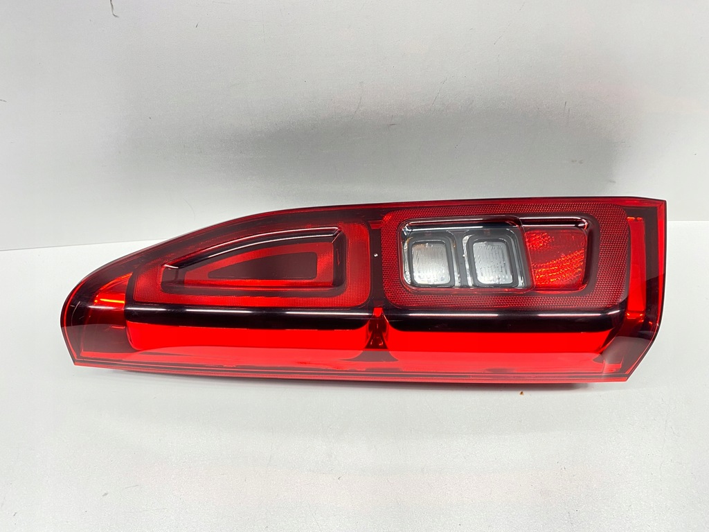 фото №1, Лампа задняя задняя левая peugeot partner 4 iv opel combo e 2018-