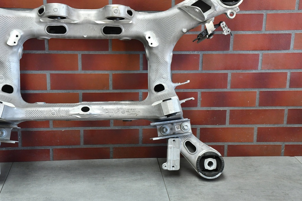 фото №9, Подрамник подрамник подрамник подрамник балка задняя задняя bmw 5 g60 8831012