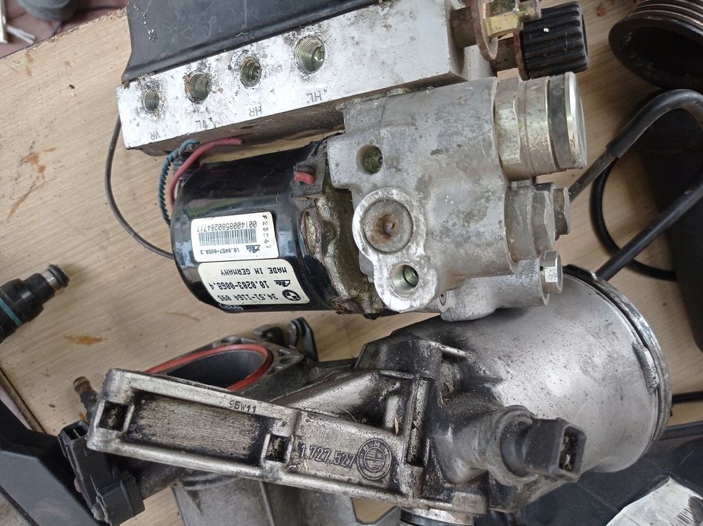 фото №13, Bmw e36 - sedan - audii, vw + другое - запчасти - распродажа !!!