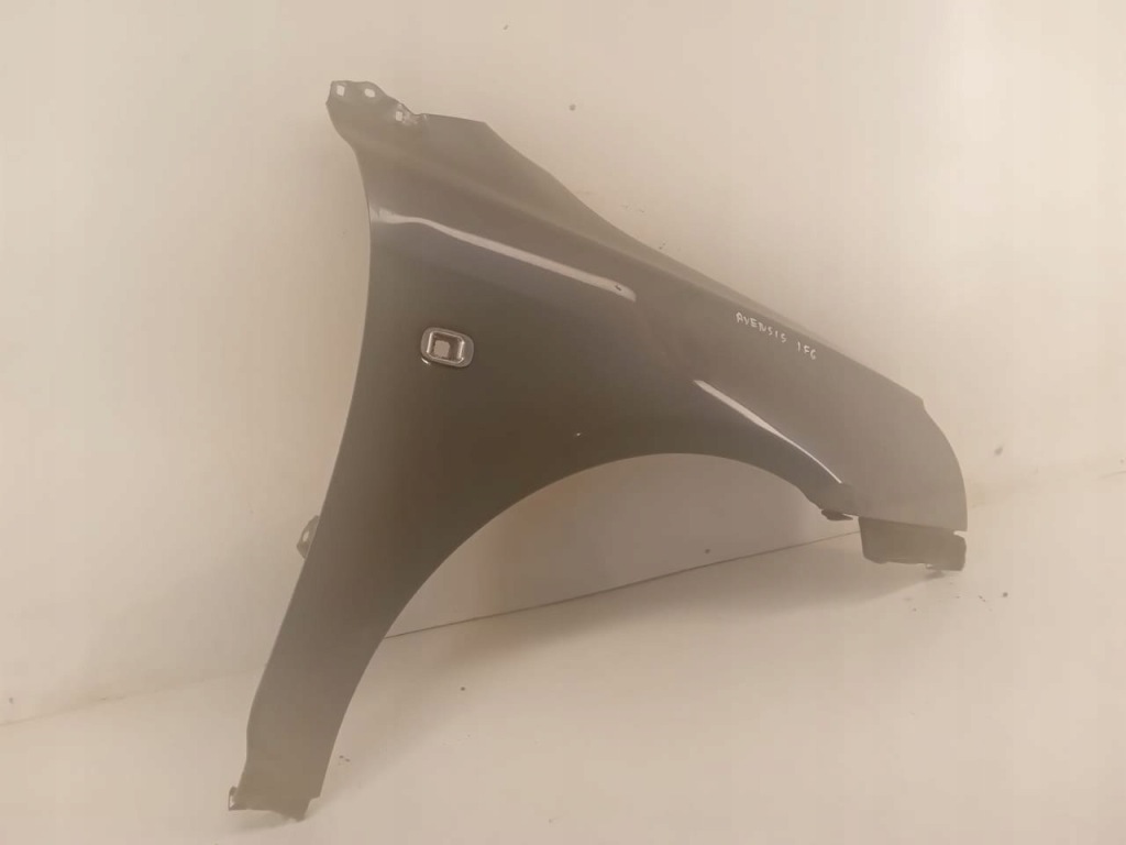 фото №1, Крыло правый перед toyota avensis t25 1f6