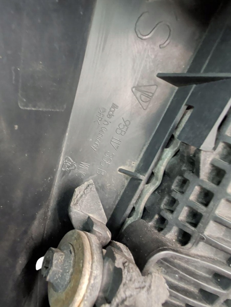 Левый интеркулер руль воздуха 3.0 3.6 95b145803b porsche macan Недорого