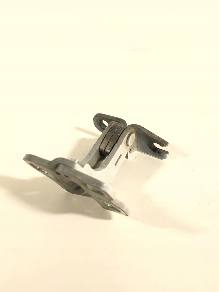 Tesla model 3 2019 петли Доставка