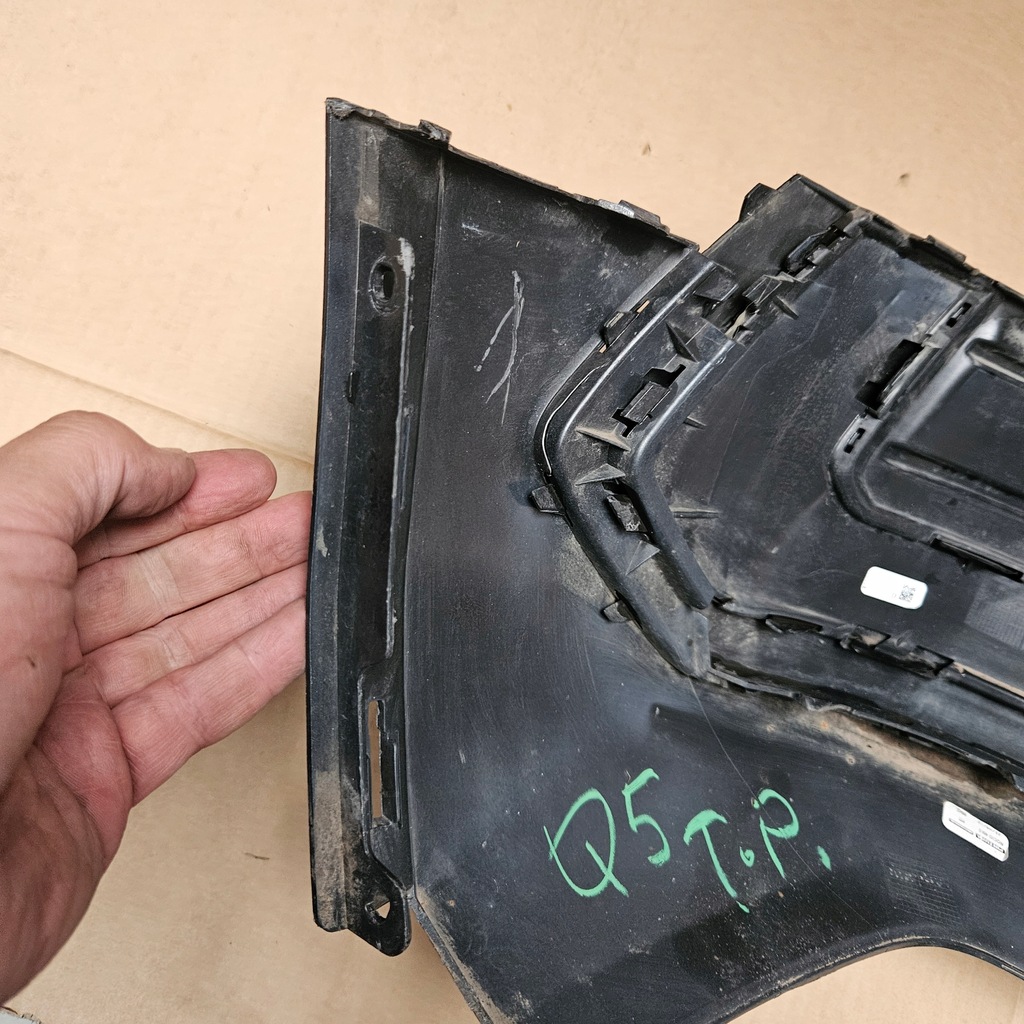 фото №11, Audi q5 sportback 80f 80f807852 решітка бампера задня обшивка права 80f807320