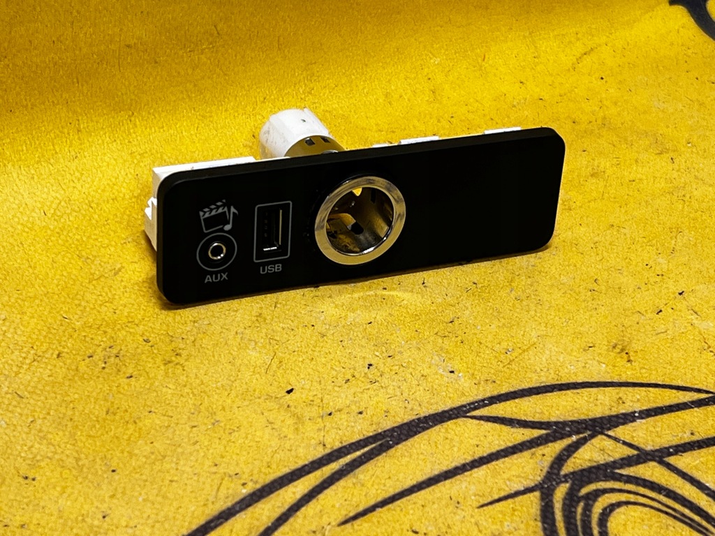 фото №1, Роз'єм usb прикурювач aux range rover vogue l405