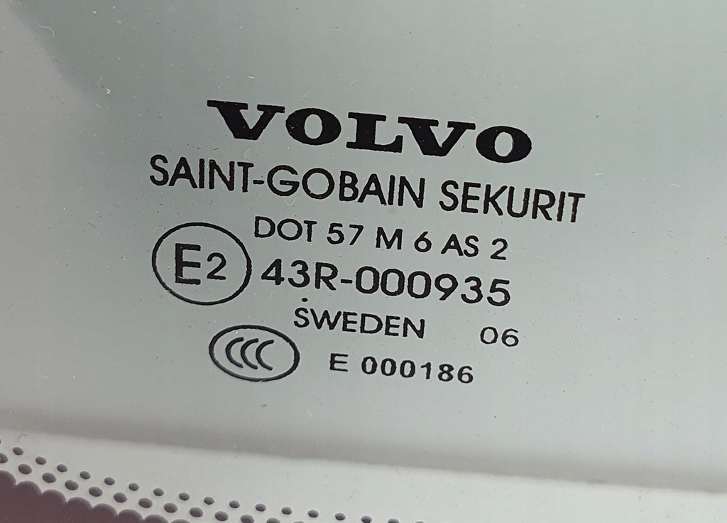 фото №5, Стекло кузовная левый задняя задняя volvo v70 ii 30674474