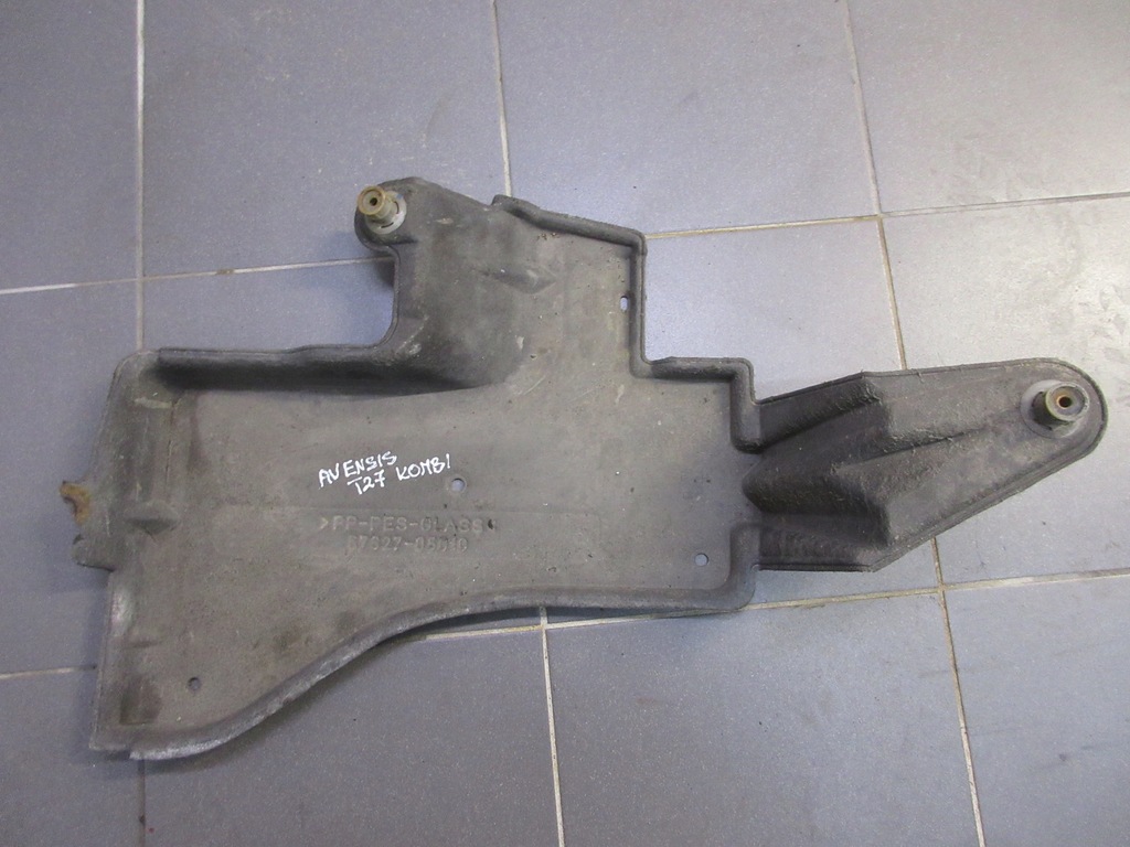 фото №1, Захист плита підвіска права toyota avensis t27 kombi