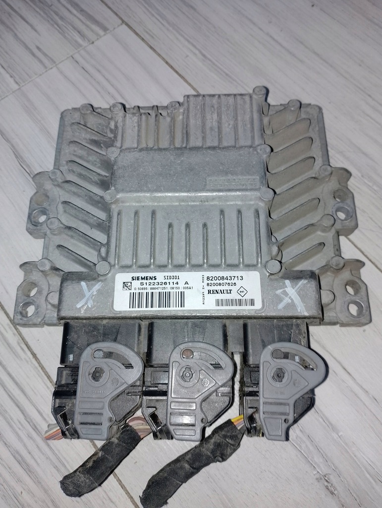 фото №1, Блок управления бортовой компьютер scenic ii megane ii 8200843713