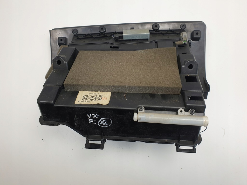 фото №7, Volvo v70 iii бардачок пассажира 31305492 europa