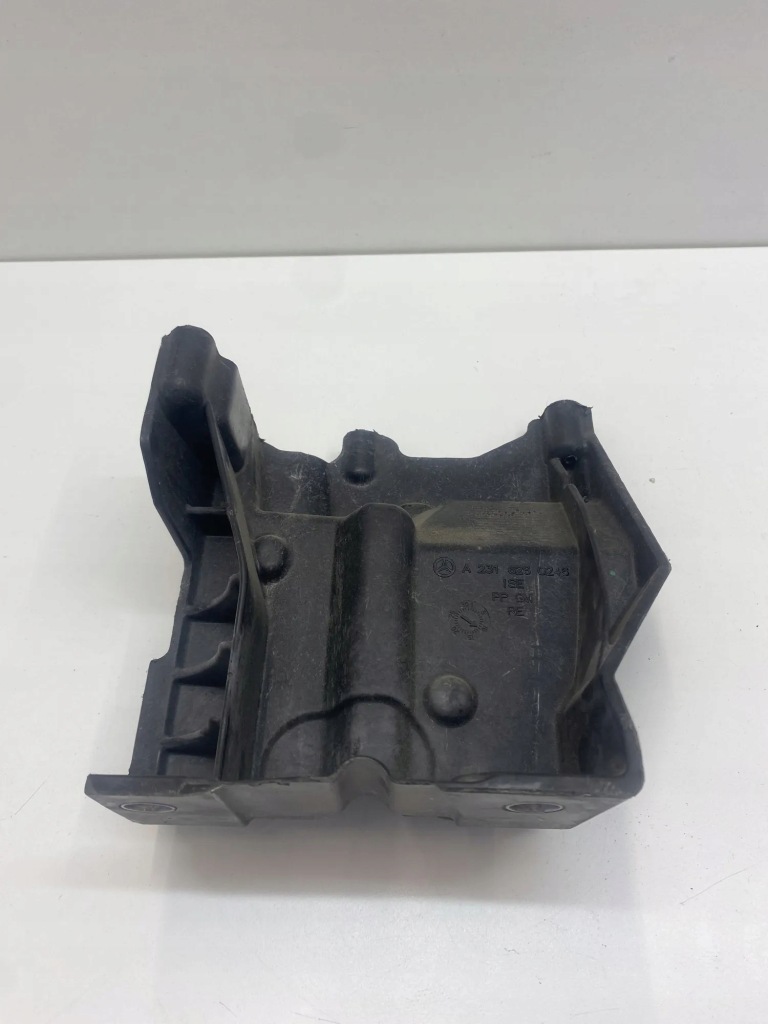 Купити Частини кузов mercedes-benz sl r231 2316260246 25288155 4.7l