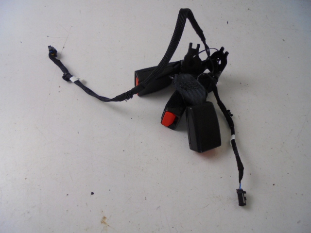 фото №1, Замки ремней задняя citroen ds3 crossback e-tense 2020 rok