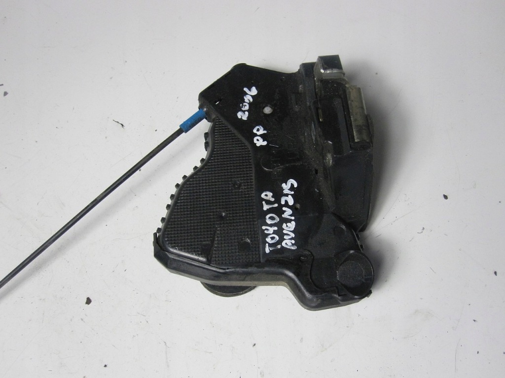 фото №4, Замок двері передній правий toyota avensis t25 06r