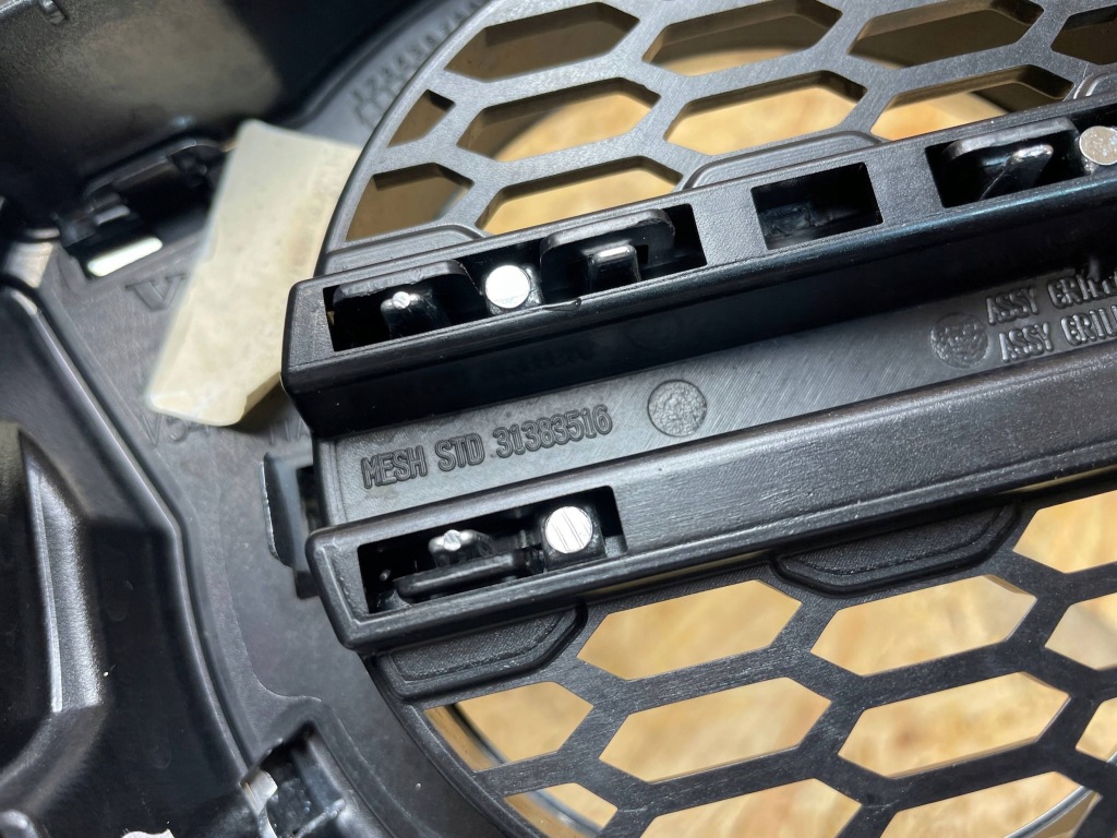 фото №13, Решётка радиатора радиатора решётка радиатора бампера перед volvo v90 s90 31425409 2016-