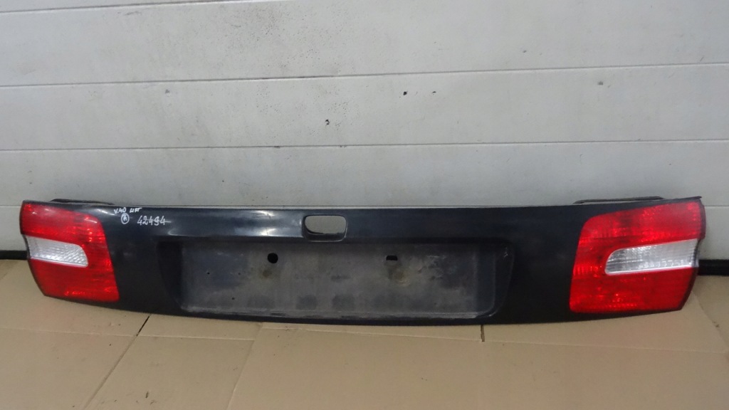 фото №1, Volvo s40 v40 lift накладка кришки багажника 285800