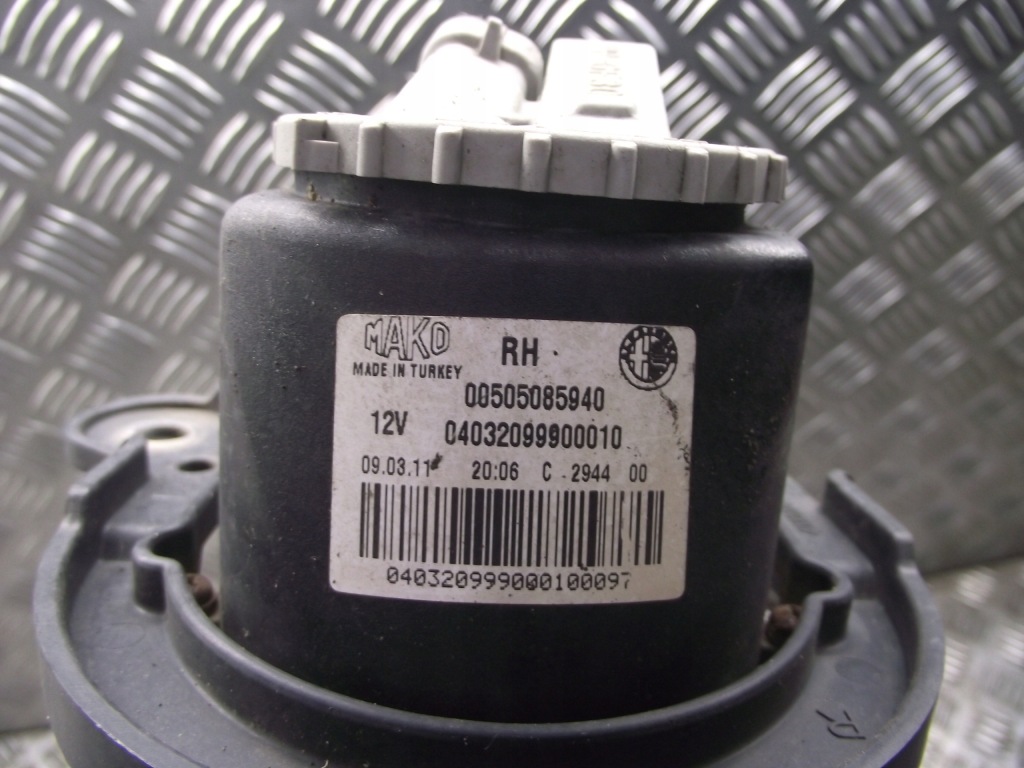 фото №4, Противотуманная фара перед alfa mito 11r левый правый