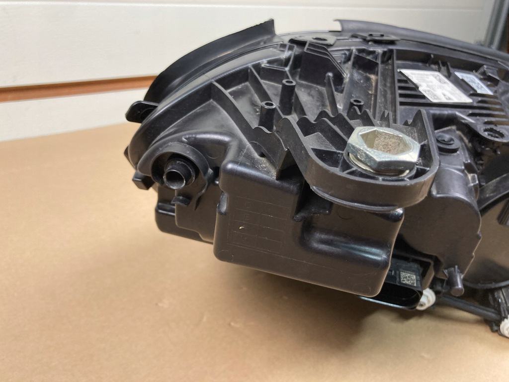 фото №11, Лампа левая передняя led mercedes e klasa w213 lift