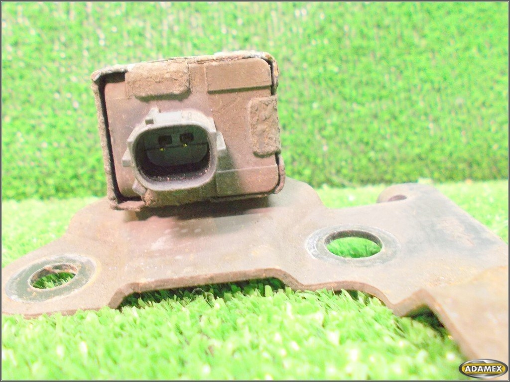 фото №3, Lexus rx 300 3.0 2001r датчик правый 89173-48020