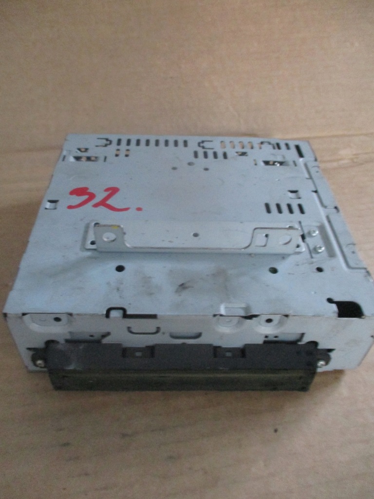 фото №1, Радио радиопроигрыватель cd volvo c30 c70 s40 v50 30732600-1