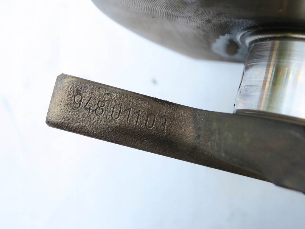 Wał двигателя 4,5 v8 porsche cayenne 1 1 7l5 02- с Разборки