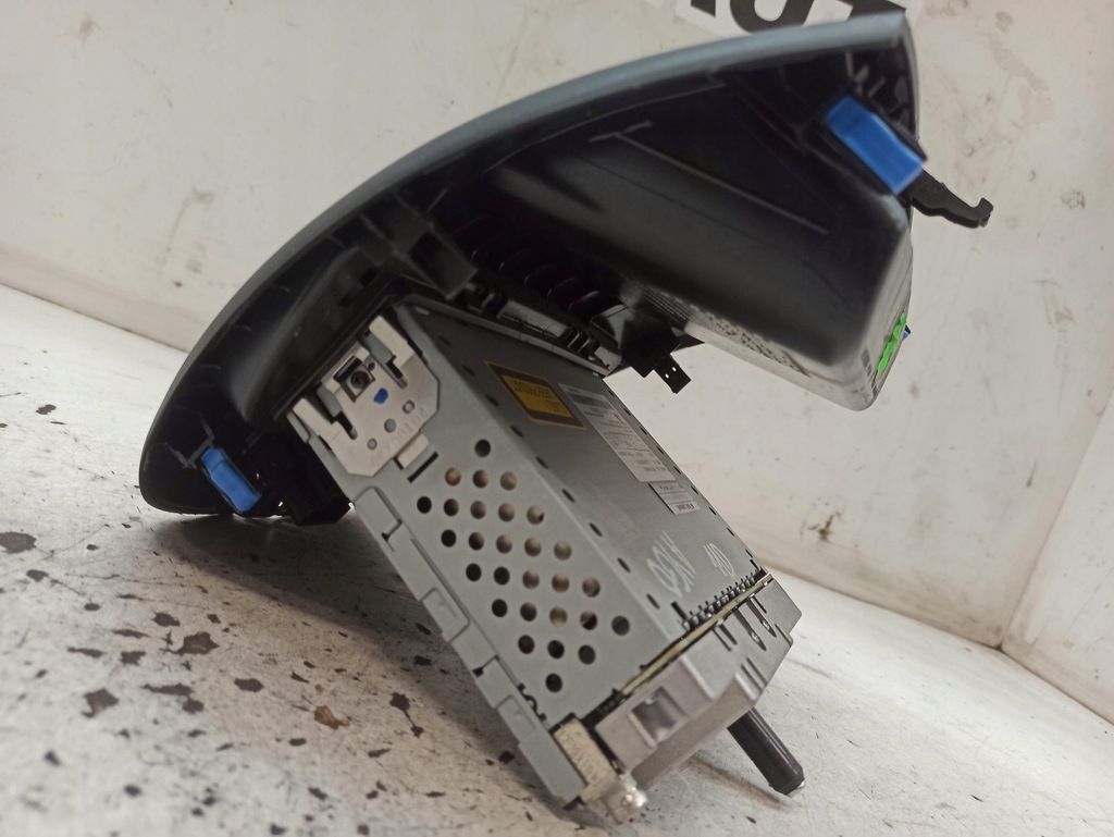 фото №8, Toyota aygo радио cd aux панель полка 86120-0h010