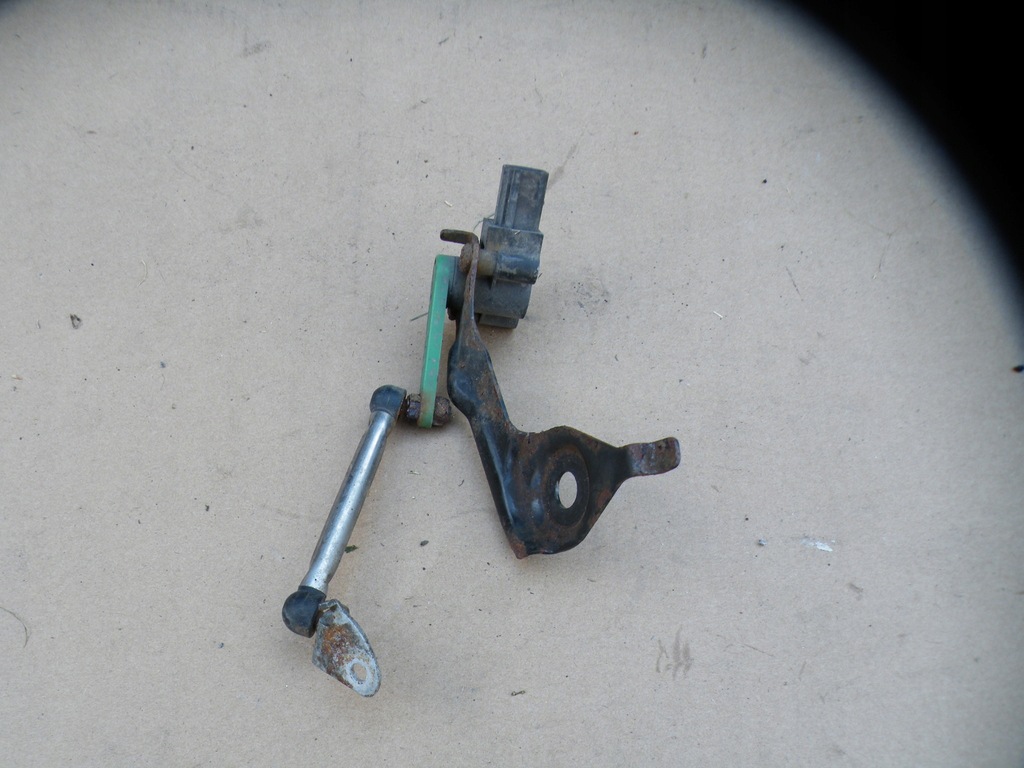 фото №5, Audi a5 8t датчик выравнивание кронштейн левый задняя