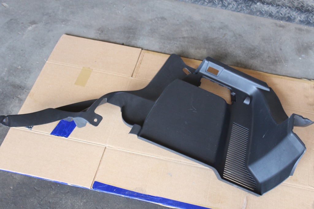 фото №1, Ford ka+ ka plus iii 2018 обшивка багажника правый задняя задний