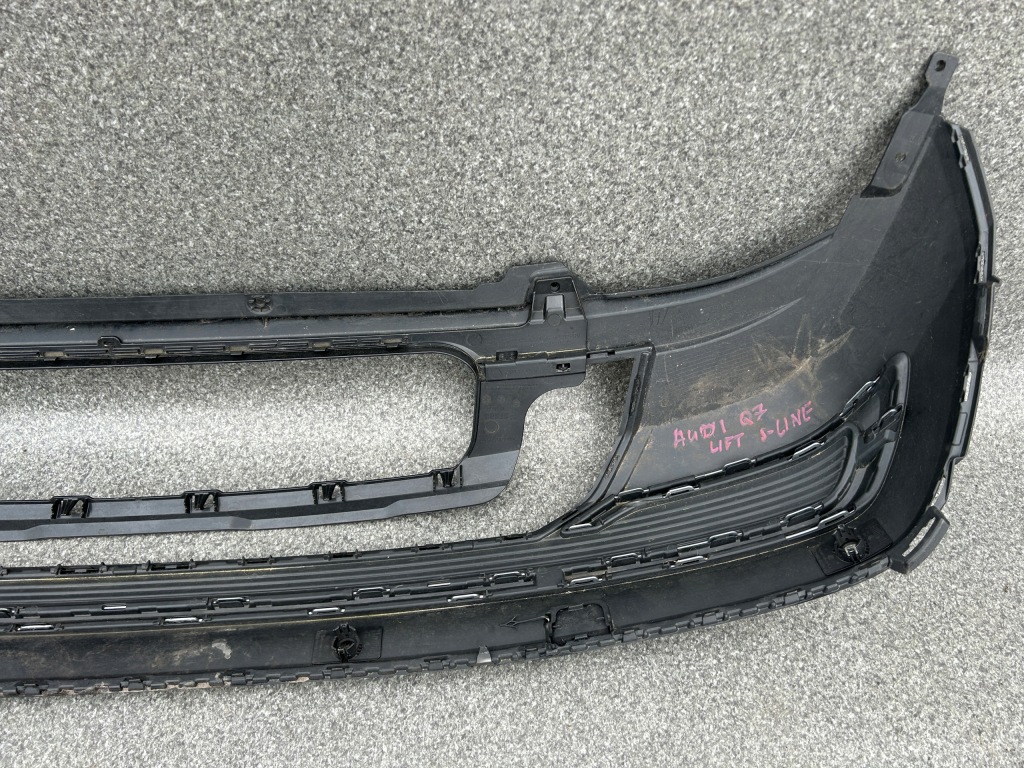 Audi q7 4m рестайлинг  s-line накладка бампера задний  4m0807521j 4m0807941j Недорого