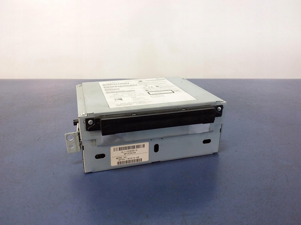 фото №1, Volvo s60 ii радио считыватель дисков cd 31357004