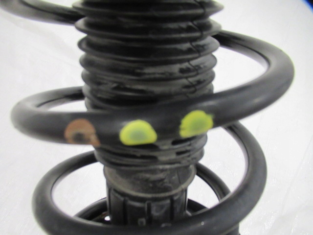 фото №6, Fiat 500 l амортизаторна стійка поворотний кулак амортизатор лівий