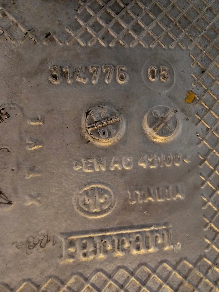 фото №13, Ferrari sf90 stradale f173 поворотный кулак левый задняя 870131 multimatic dssv