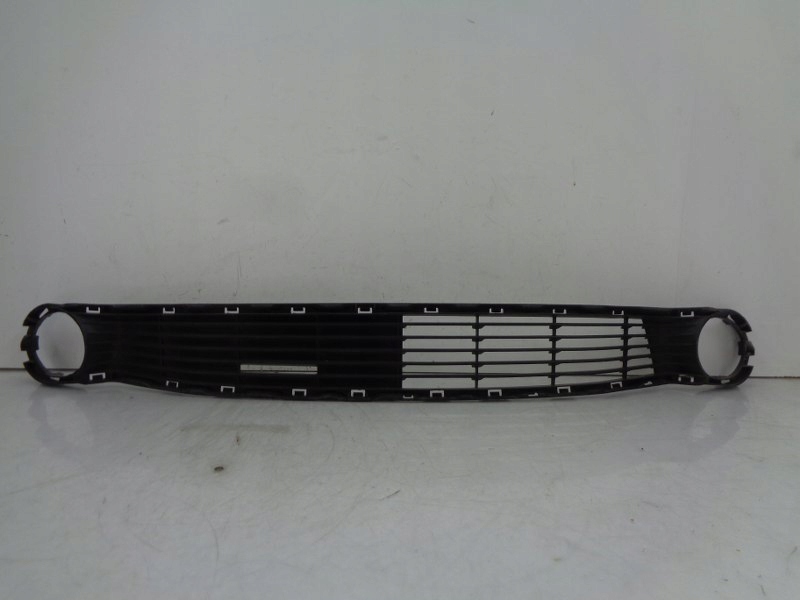 фото №1, Toyota оригінальний номер 53112-0h110 решітка бампера середня