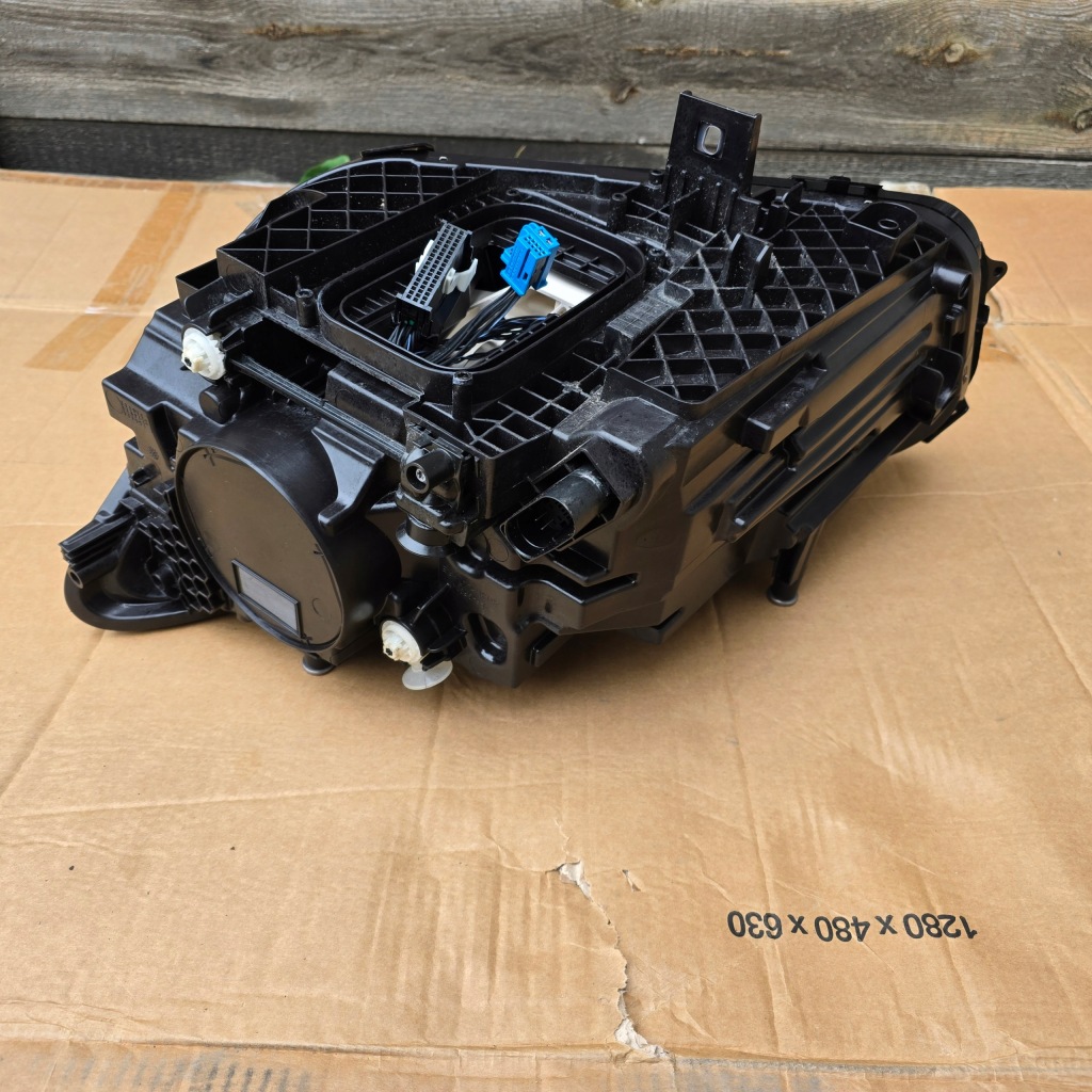 Фара правая фара mercedes b-klasa w247 18- multibeam led с Разборки