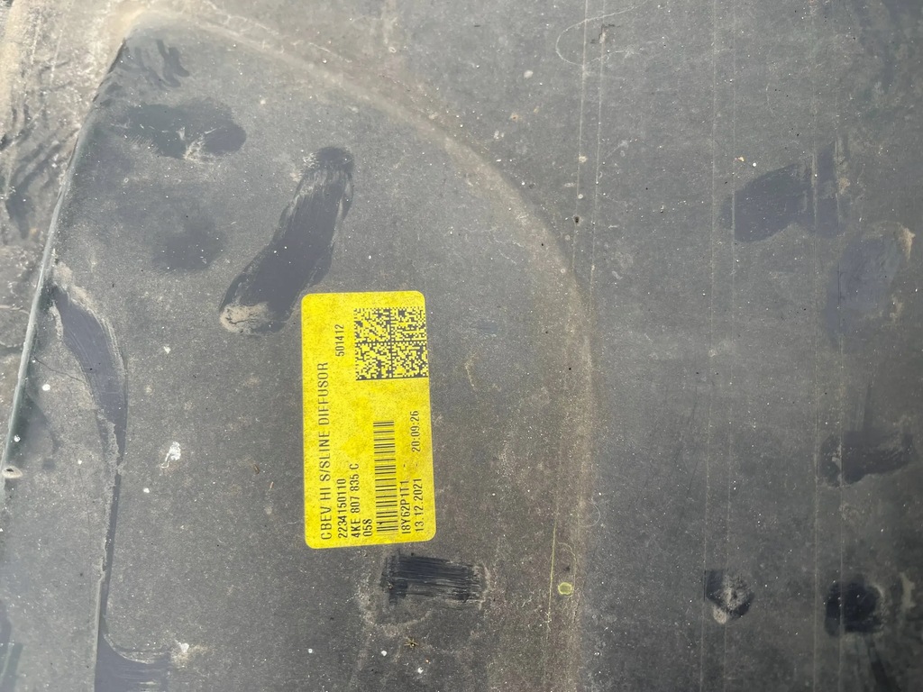 фото №12, Audi e-tron 4ke спойлер молдинг бампер задняя задний 4ke807835