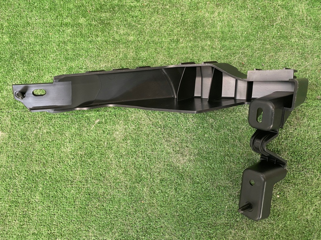 фото №1, Jaguar i-pace правый кронштейн бампера заднего