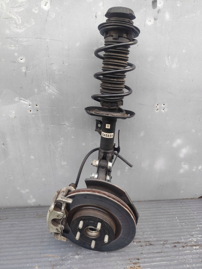 фото №1, Toyota yaris iv поворотный кулак амортизатор перед левый