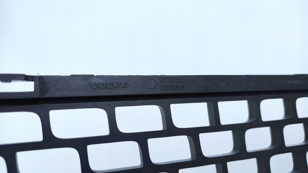 фото №9, Volvo s80 ii v70 iii решітка бампера середня нижня pdc kr155