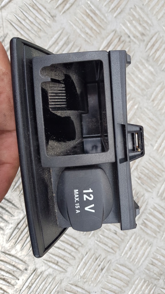 фото №7, Mercedes w212 пепельница крышка