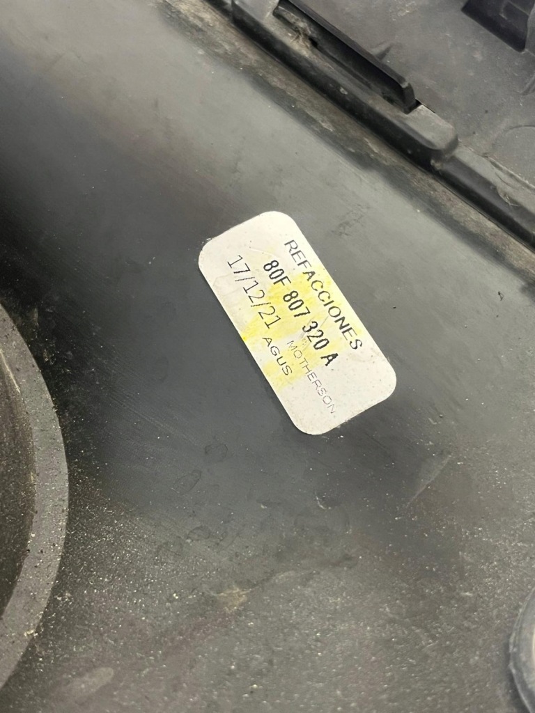 Audi q5 решётка бампер правая  задний 80f807320a Киев