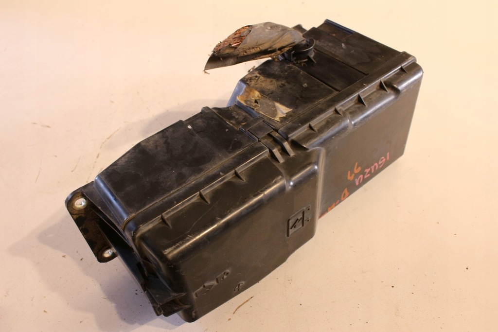 фото №9, Корпус коробка запобіжників isuzu d-max