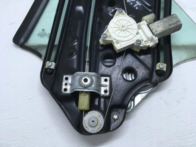 фото №7, Подъемник стекло правый задняя bmw seria 1 e88 7165594