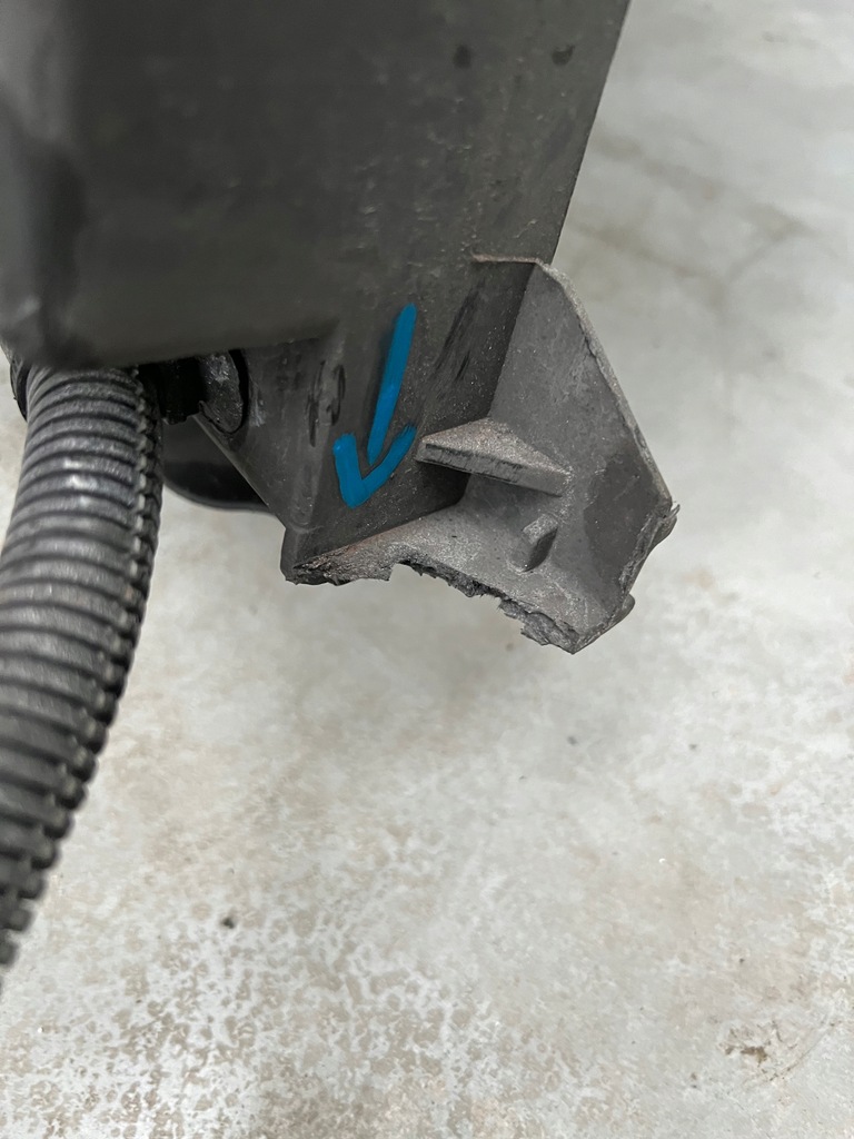 фото №6, Pas передний радиатор citroen c4 ii 1.6d