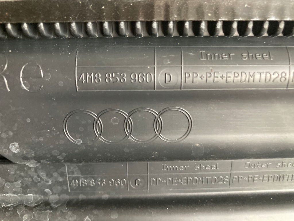 фото №11, Молдинг дверь правый перед audi q8 4m8 4m8853960d