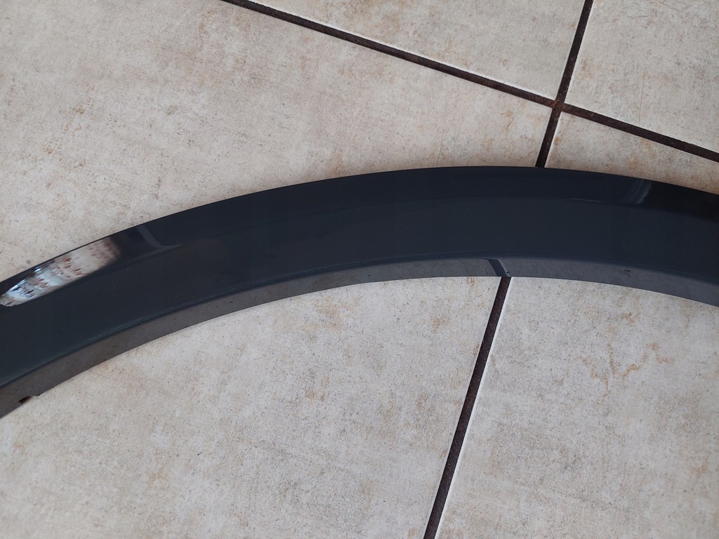 фото №6, Молдинг крыла - правый перед - audi q2 - 81a