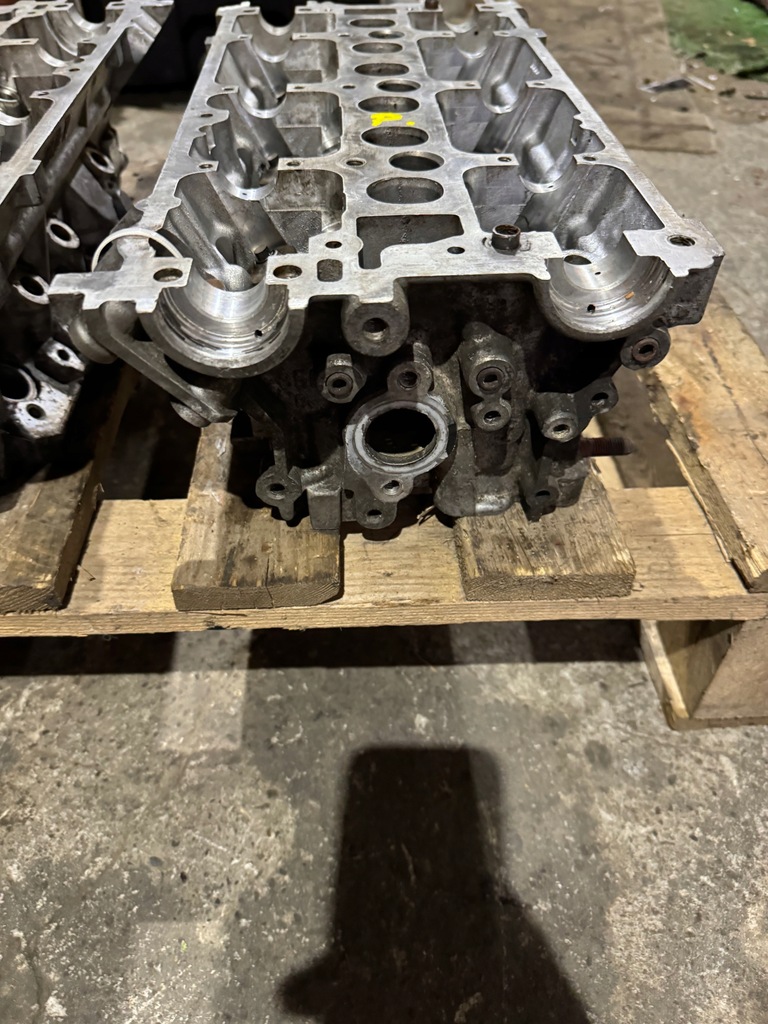 фото №9, Головка левая правая mitsubishi pajero iii 3.5 gdi 00-06r. 6g74