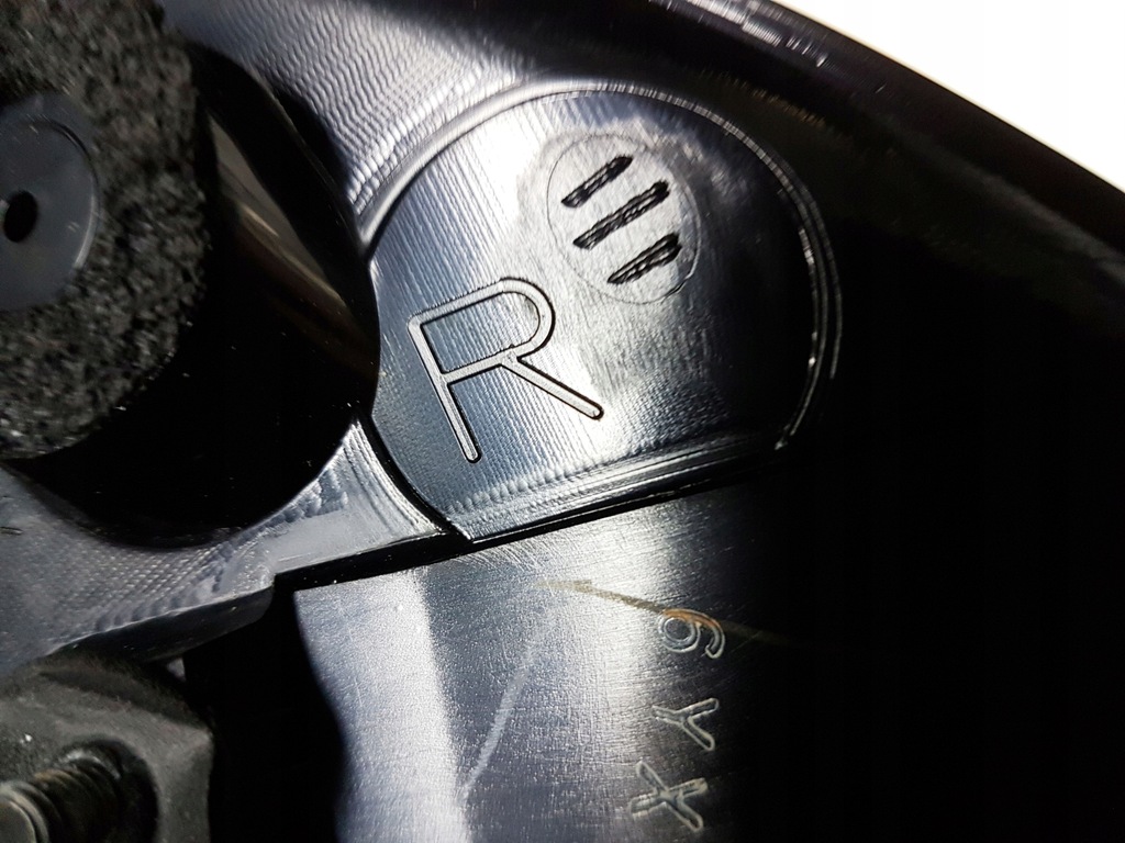 фото №5, Lexus sc 05-10 заглушка отражатель лампа задняя задняя p