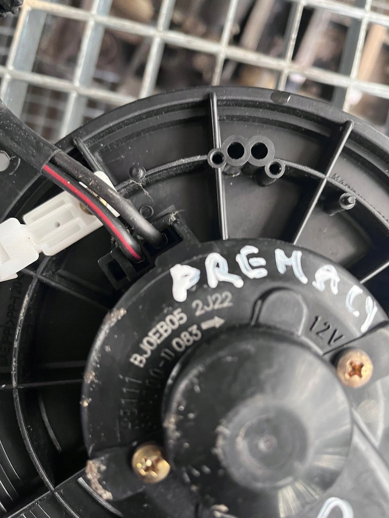 фото №1, Повітродувка обдув кабіни mazda premacy lift 01-05