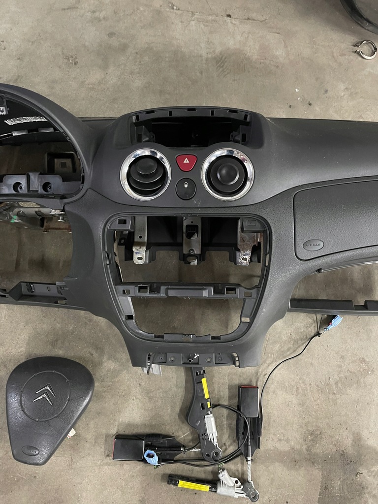 фото №4, Citroen c2 консоль подушки безпеки ремені комплект