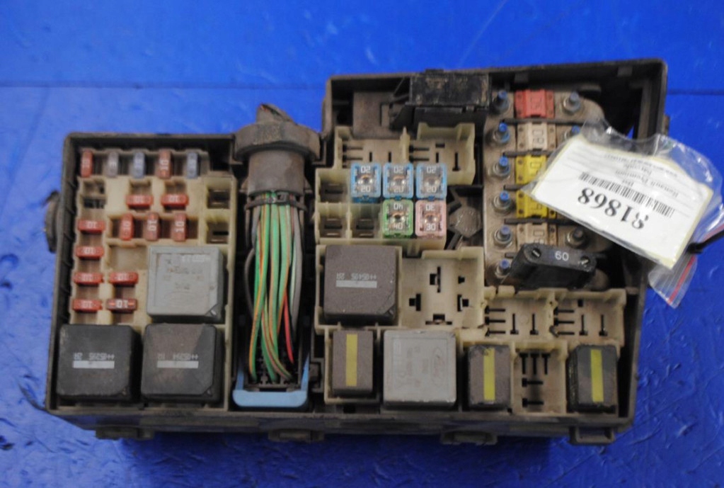 фото №1, Renault premium модуль bsi 8688039