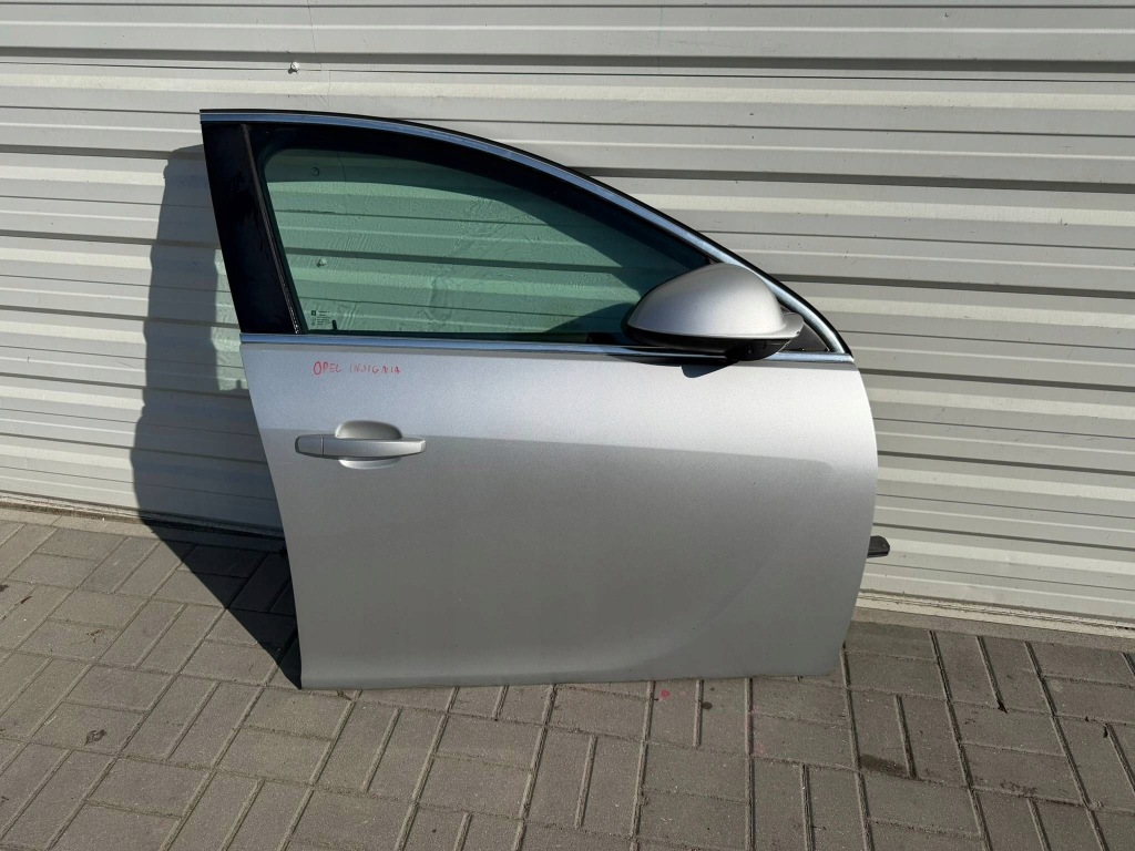 Купить Дверь правая  перед правое передние opel insignia a универсал z176 европа